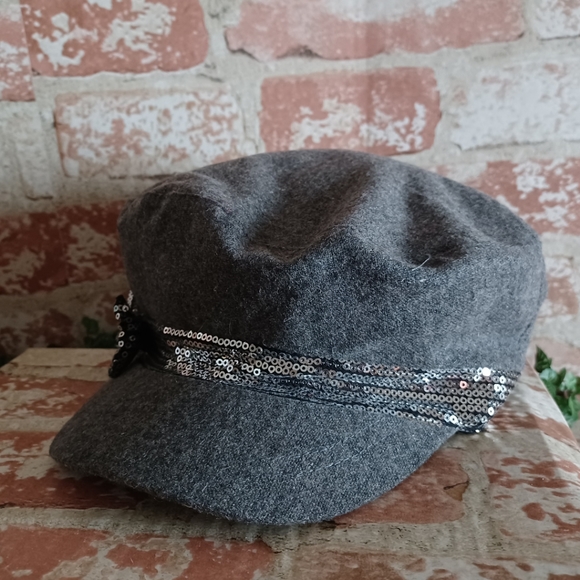 Sarasota Accessories Wool/Ble Sequin Bow Grady Cap - Picture 6 of 16